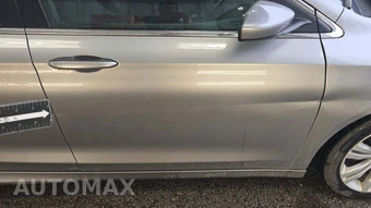 2015 Chrysler 200 Limited – miniatura 28