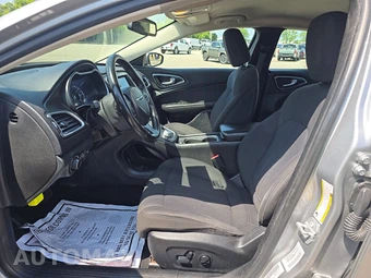 2015 Chrysler 200 Limited – miniatura 7