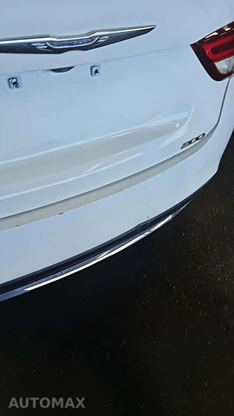 2015 Chrysler 200 Limited – miniatura 32