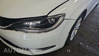 2015 Chrysler 200 Limited – miniatura 38