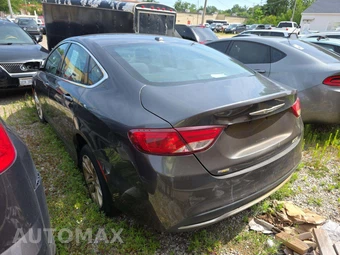 2015 Chrysler 200 Limited – miniatura 2