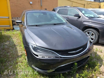 2015 Chrysler 200 Limited – miniatura 4