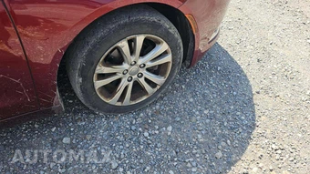 2015 Chrysler 200 Limited – miniatura 36