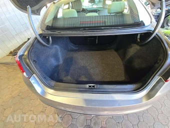 2015 Chrysler 200 Limited – miniatura 14