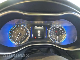 2015 Chrysler 200 Limited – miniatura 9