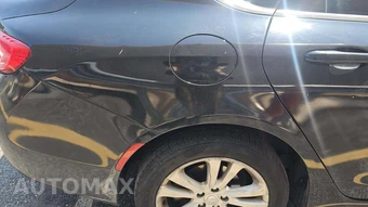 2015 Chrysler 200 Limited - miniatura 32