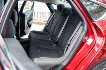2015 Chrysler 200 Limited - miniatura 15