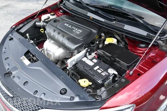 2015 Chrysler 200 Limited - miniatura 22