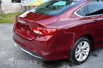 2015 Chrysler 200 Limited - miniatura 29