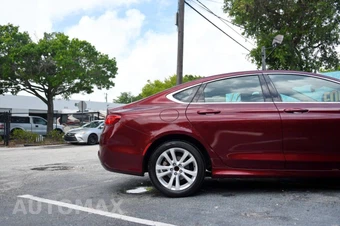 2015 Chrysler 200 Limited - miniatura 30