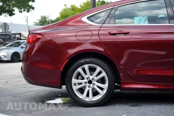 2015 Chrysler 200 Limited - miniatura 31
