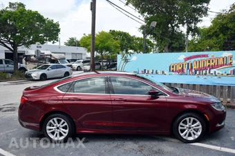 2015 Chrysler 200 Limited - miniatura 32