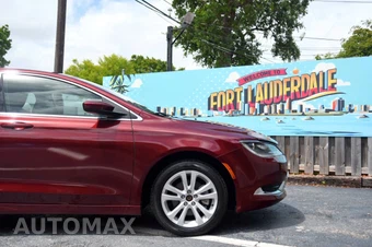 2015 Chrysler 200 Limited - miniatura 33