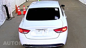 2015 Chrysler 200 Limited – miniatura 5