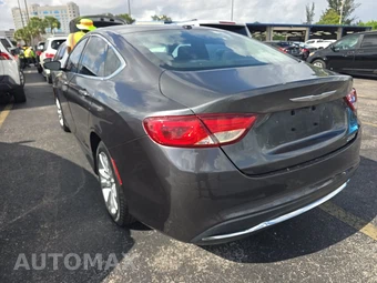 2015 Chrysler 200 Limited – miniatura 6