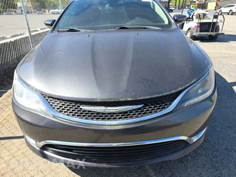 2015 Chrysler 200 Limited – miniatura 2