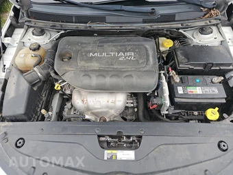 2015 Chrysler 200 Limited – miniatura 15