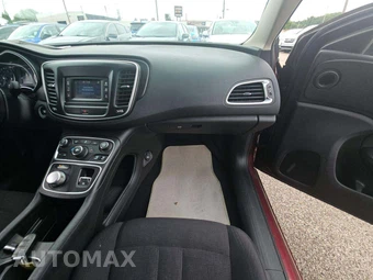 2015 Chrysler 200 Limited – miniatura 19