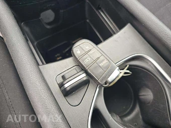 2015 Chrysler 200 Limited – miniatura 8