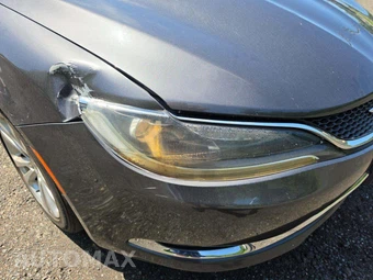 2015 Chrysler 200 Limited - miniatura 19