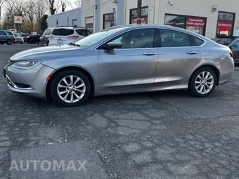 2015 Chrysler 200C – miniatura 21