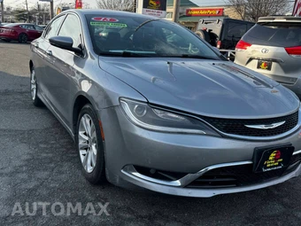 2015 Chrysler 200C – miniatura 39