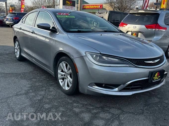 2015 Chrysler 200C – miniatura 40