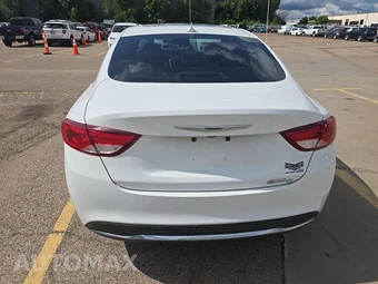 2015 Chrysler 200C - miniatura 5