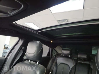 2015 Chrysler 200C – miniatura 11