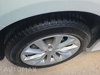2015 Chrysler 200C – miniatura 10