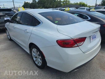 2015 Chrysler 200C – miniatura 6