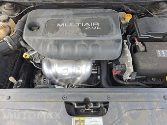 2015 Chrysler 200S – miniatura 15