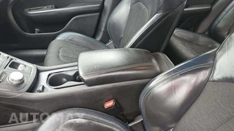 2015 Chrysler 200S – miniatura 19