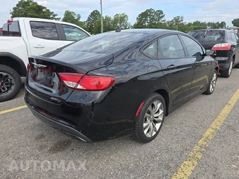 2015 Chrysler 200S – miniatura 4