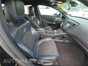 2015 Chrysler 200S – miniatura 8