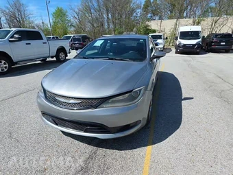 2015 Chrysler 200S