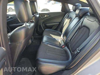 2015 Chrysler 200S – miniatura 14