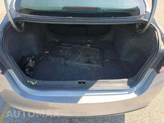 2015 Chrysler 200S – miniatura 15