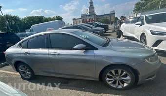 2015 Chrysler 200S - miniatura 14