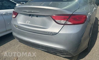 2015 Chrysler 200S - miniatura 39