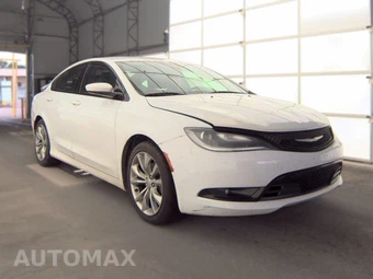2015 Chrysler 200S - miniatura 3