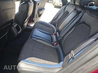 2015 Chrysler 200S – miniatura 10