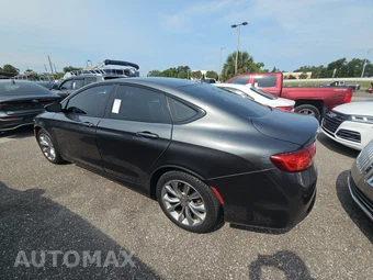 2015 Chrysler 200S – miniatura 6