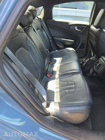 2015 Chrysler 200S – miniatura 16