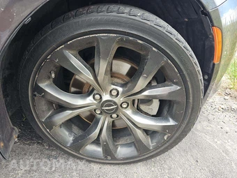 2015 Chrysler 200S – miniatura 29