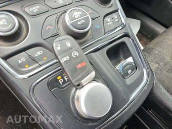 2015 Chrysler 200S – miniatura 8