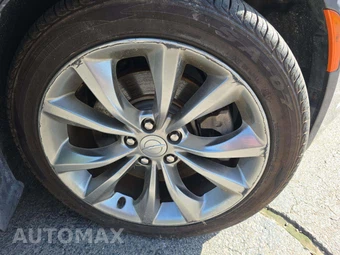 2015 Chrysler 200S - miniatura 20