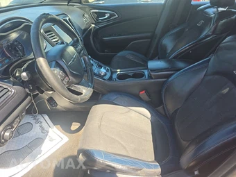 2015 Chrysler 200S – miniatura 7