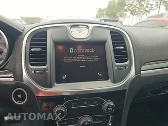 2015 Chrysler 300 Limited – miniatura 11