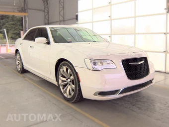 2015 Chrysler 300 Limited – miniatura 3